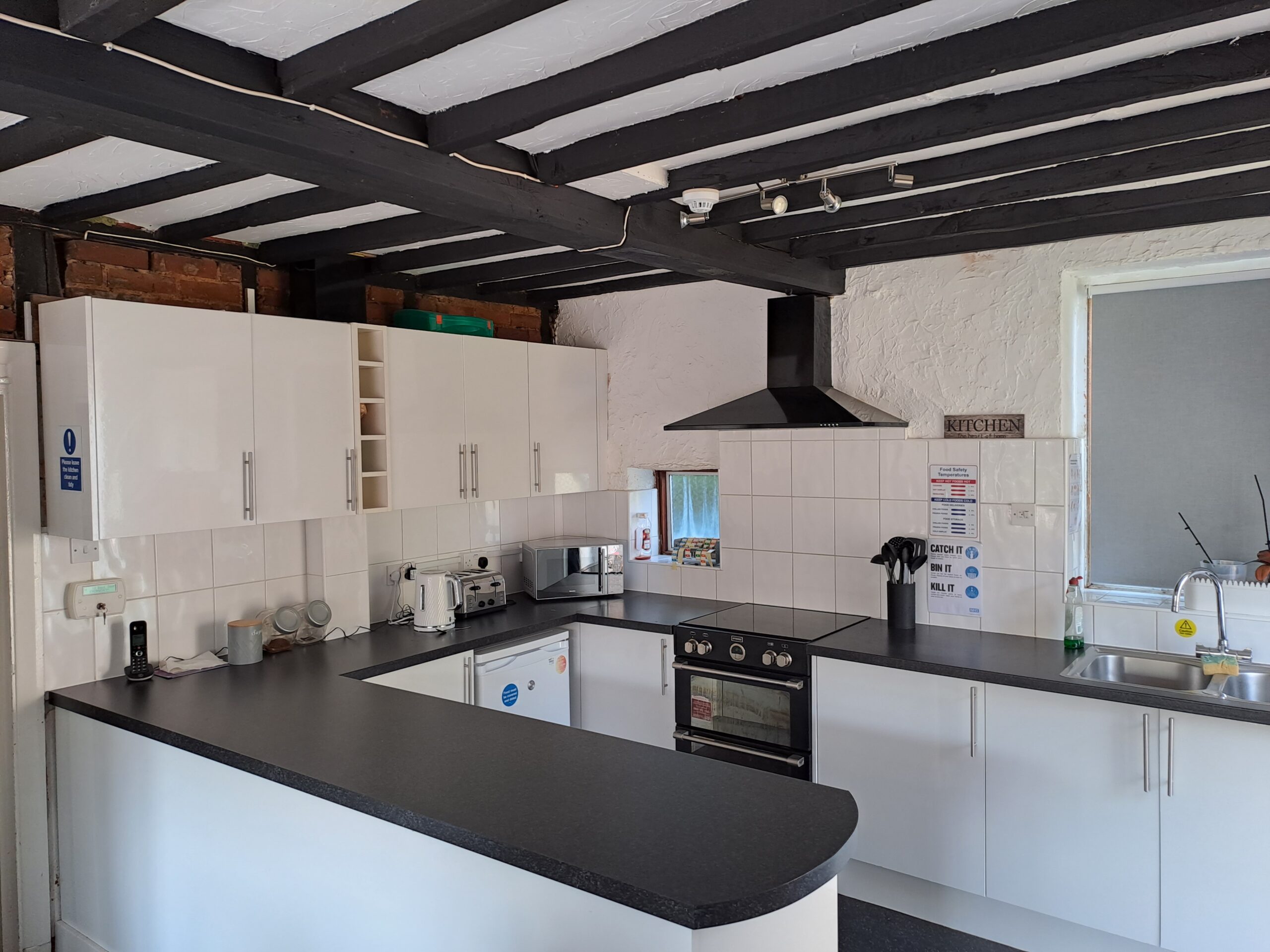 Newlands Cottages - kitchen